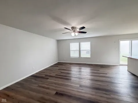 526 Bourneside Drive Greenfield IN 46140