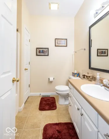 2326 Colfax Lane Indianapolis IN 46260