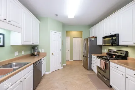 2326 Colfax Lane Indianapolis IN 46260