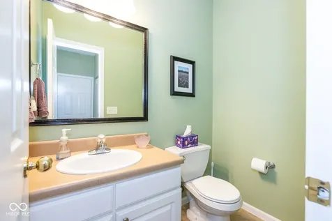 2326 Colfax Lane Indianapolis IN 46260
