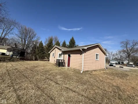 9701 Ellis Court Indianapolis IN 46235