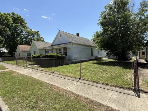 2423 3rd Avenue Terre Haute IN 47807