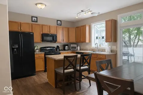 10811 Meadow Wing Court Noblesville IN 46060