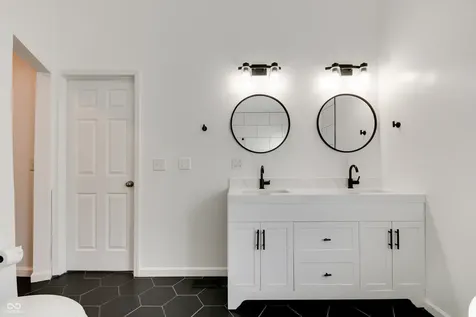 6129 Albury Drive Indianapolis IN 46236