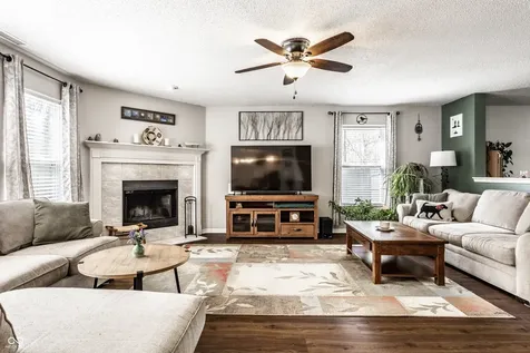 5647 Grand Vista Drive Indianapolis IN 46234