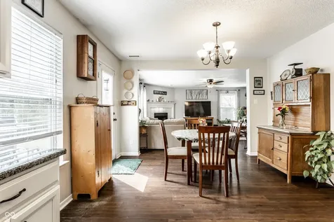 5647 Grand Vista Drive Indianapolis IN 46234