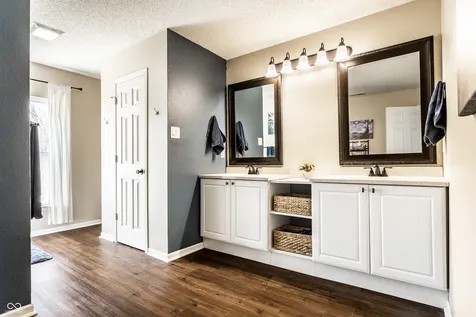 5647 Grand Vista Drive Indianapolis IN 46234