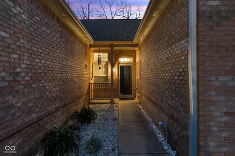 4702 Mallard View Drive Indianapolis IN 46226