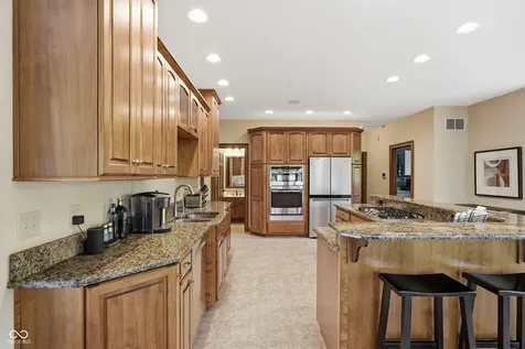 6553 Greyridge Boulevard Indianapolis IN 46237