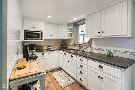 3978 State Road 135 S Nashville IN 47448