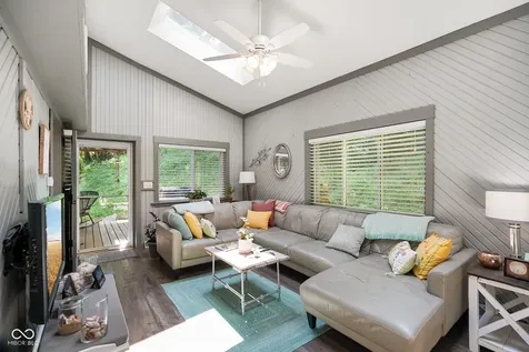 3978 State Road 135 S Nashville IN 47448