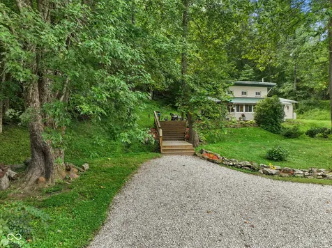 3978 State Road 135 S Nashville IN 47448