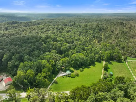 3978 State Road 135 S Nashville IN 47448