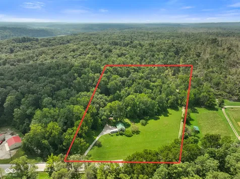 3978 State Road 135 S Nashville IN 47448