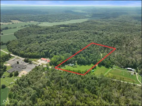 3978 State Road 135 S Nashville IN 47448
