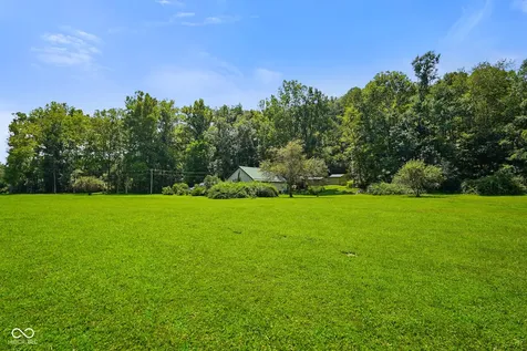 3978 State Road 135 S Nashville IN 47448