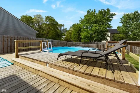 2400 Lakecrest Drive Columbus IN 47201