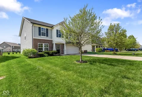 5571 W Woodhaven Drive Mccordsville IN 46055