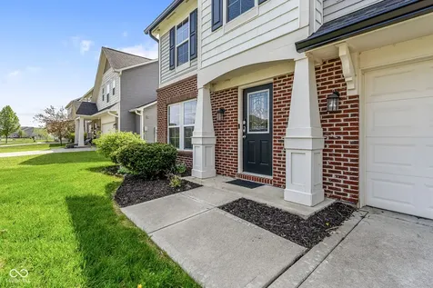 5571 W Woodhaven Drive Mccordsville IN 46055