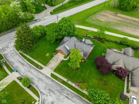 18 Ashbourne Drive Noblesville IN 46060