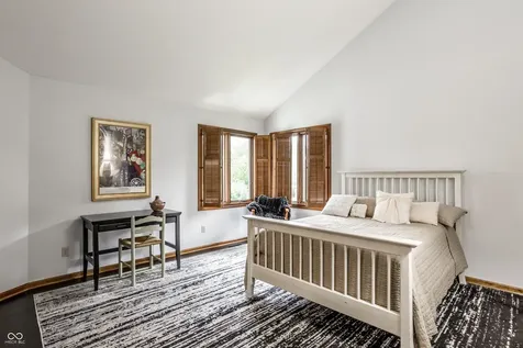18 Ashbourne Drive Noblesville IN 46060
