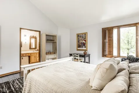18 Ashbourne Drive Noblesville IN 46060