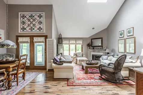 18 Ashbourne Drive Noblesville IN 46060