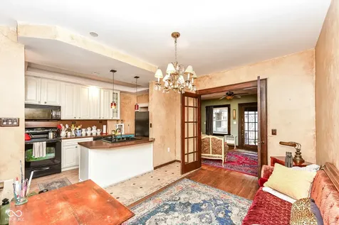 47 Johnson Avenue Indianapolis IN 46219