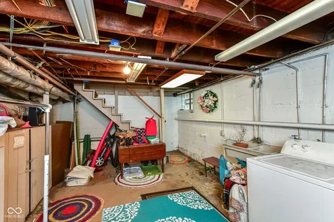 47 Johnson Avenue Indianapolis IN 46219