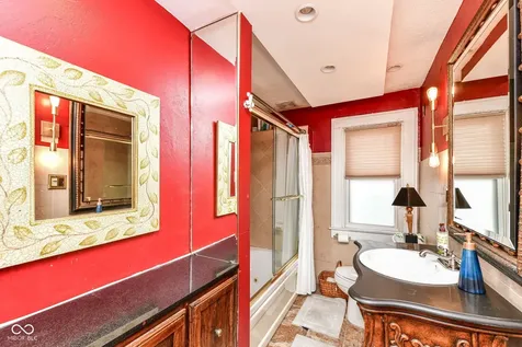 47 Johnson Avenue Indianapolis IN 46219
