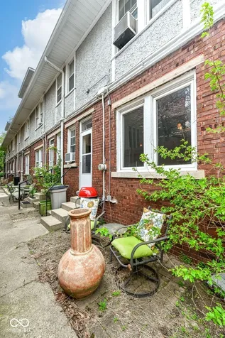 47 Johnson Avenue Indianapolis IN 46219