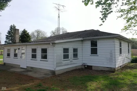 9034 S 75 W Rosedale IN 47874