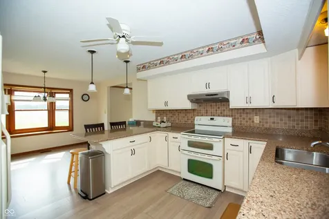 8335 N 750 W Fairland IN 46126