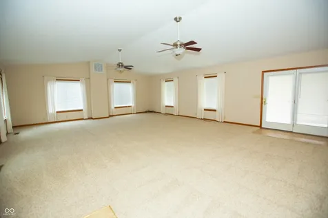 8335 N 750 W Fairland IN 46126