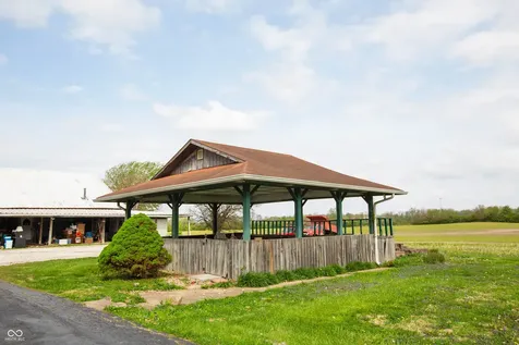 8335 N 750 W Fairland IN 46126