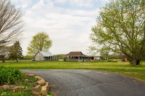 8335 N 750 W Fairland IN 46126