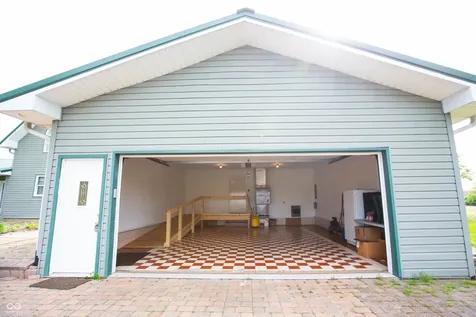 8335 N 750 W Fairland IN 46126