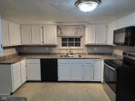 291 Bear Story Court Greenfield IN 46140