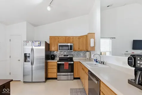 2074 Alysheba Drive Indianapolis IN 46234