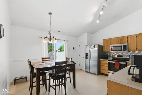 2074 Alysheba Drive Indianapolis IN 46234