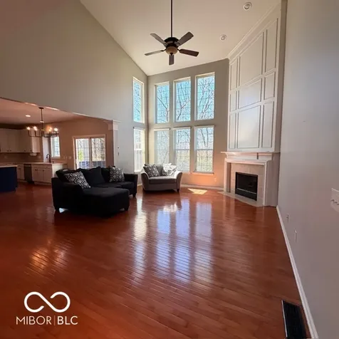 11716 Shadowwood Court Zionsville IN 46077