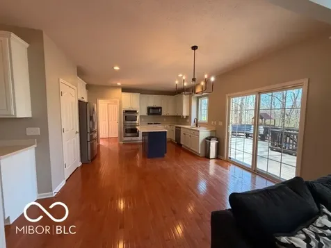11716 Shadowwood Court Zionsville IN 46077