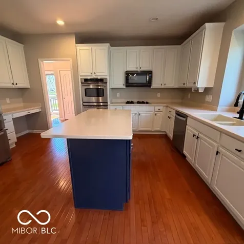 11716 Shadowwood Court Zionsville IN 46077