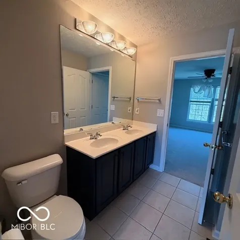 11716 Shadowwood Court Zionsville IN 46077