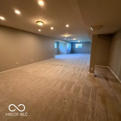 11716 Shadowwood Court Zionsville IN 46077