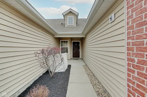 9733 Windy Lane Fishers IN 46037