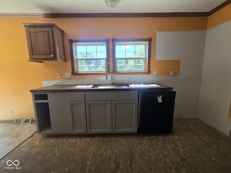 10877 Mccracken Drive Poland IN 47868