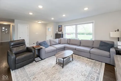 6528 Grandview Drive Indianapolis IN 46260