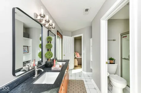 5251 Cheyenne Moon Carmel IN 46033