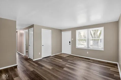 1945 Schwier Court Indianapolis IN 46229